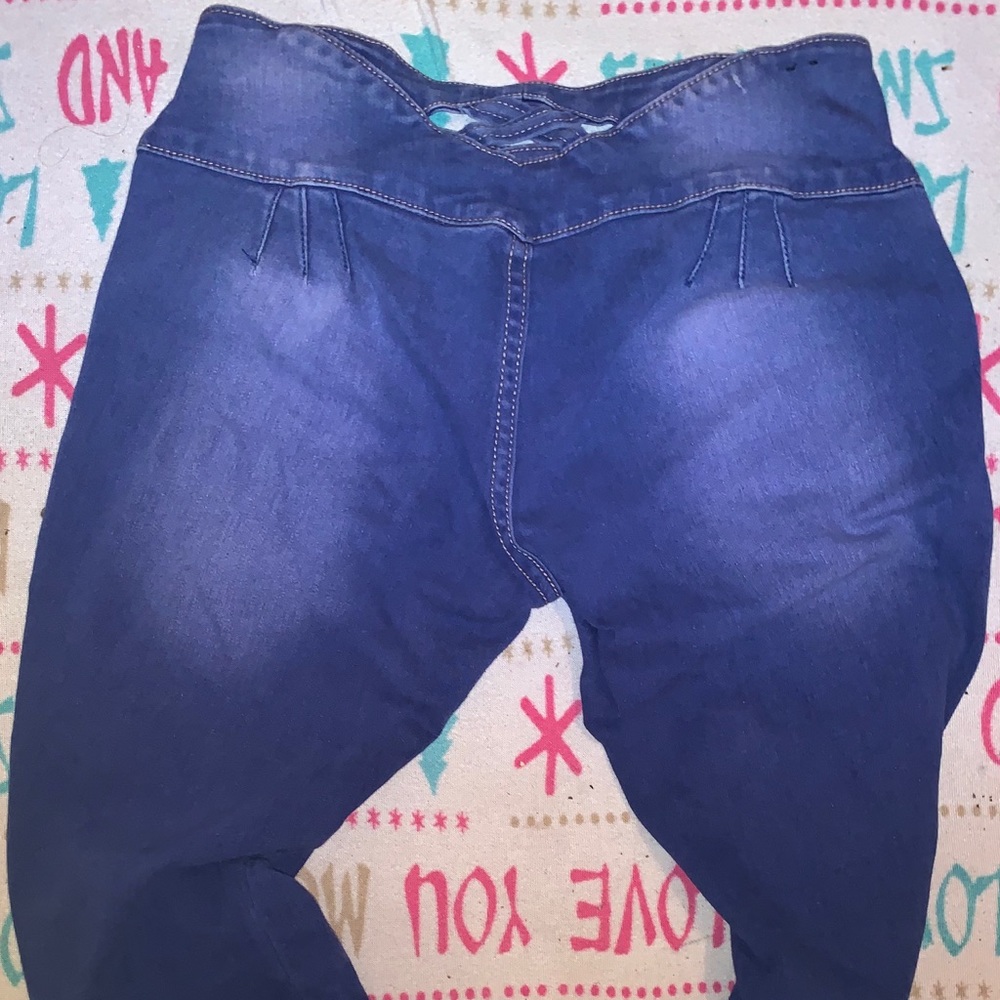 Blue jeans - Picture 2 of 2